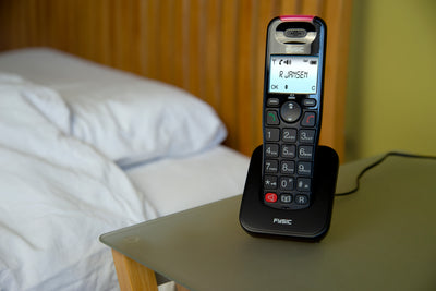 Fysic FX-8025 - Schnurgebundenes Telefon mit Anrufbeantworter und DECT-Telefon für Senioren, Schwarz