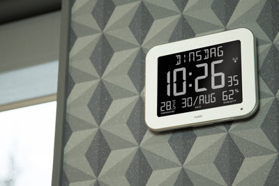 Fysic FK-777 - Große digitale Uhr mit Thermometer und Hygrometer, Weiß